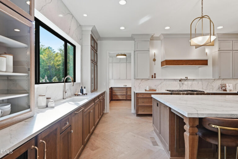 181 Westhampton Drive-32